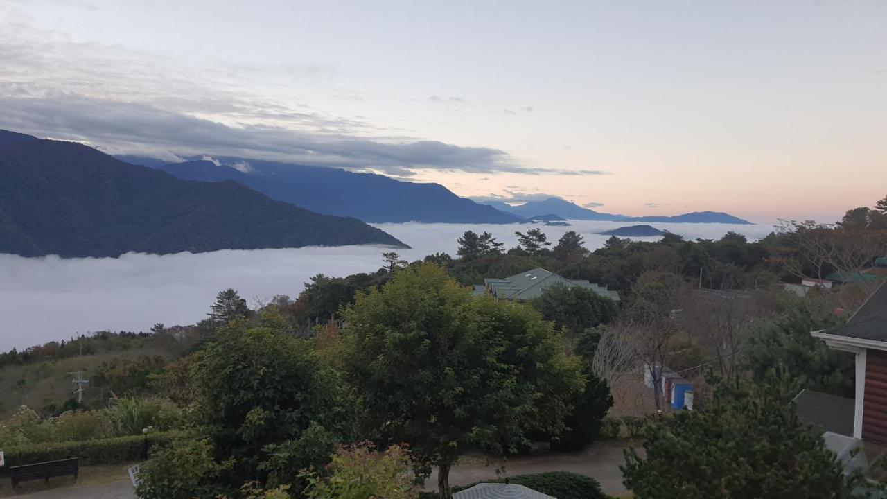 ヨセミテ パーク B&B 仁愛郷 エクステリア 写真
